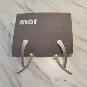 Beautiful Mar of Santa Barbara sterling silver and pearl earrings
